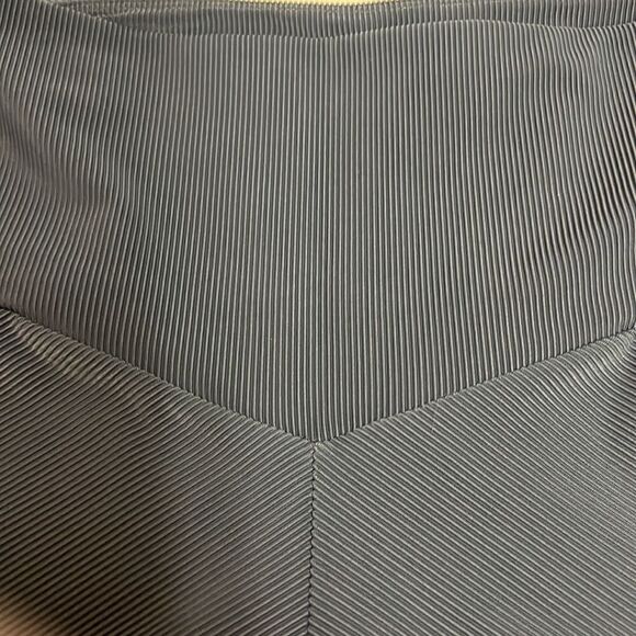 Onzie Stitch Fix Sweetheart Midi Legging Size M C34 - Picture 7 of 9